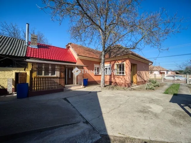 Eladó ház Újszilvás 75 nm
