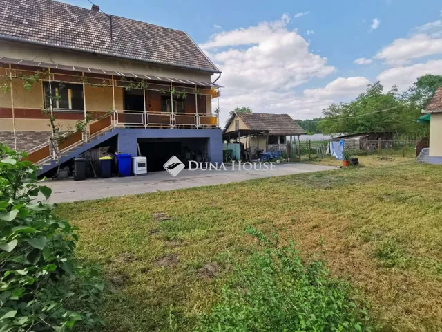Eladó ház Tápiószentmárton 93 nm