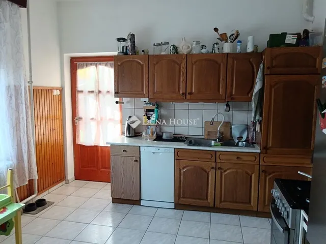 Eladó ház Cegléd 200 nm