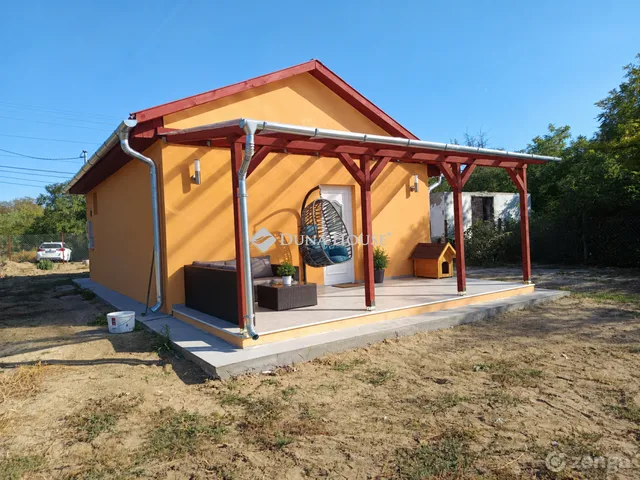 Eladó ház Tápióbicske 35 nm