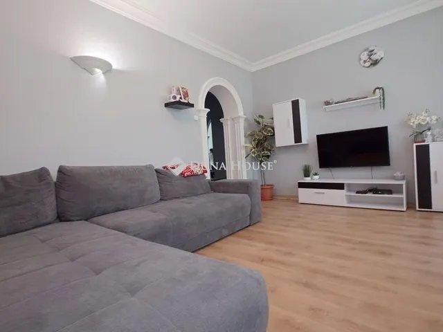Eladó lakás Lajosmizse 75 nm