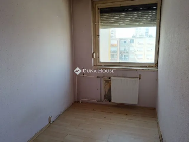 Eladó lakás Cegléd 62 nm