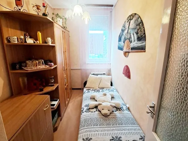 Eladó lakás Debrecen, Hőforrás 42 nm