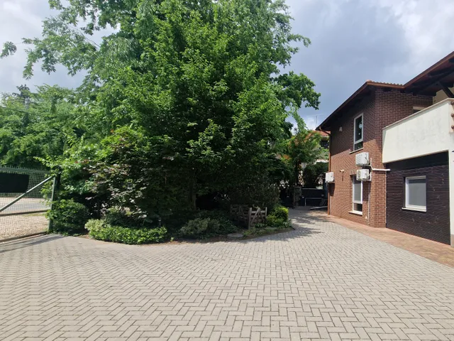 Eladó ház Szigetszentmiklós, Bucka 300 nm