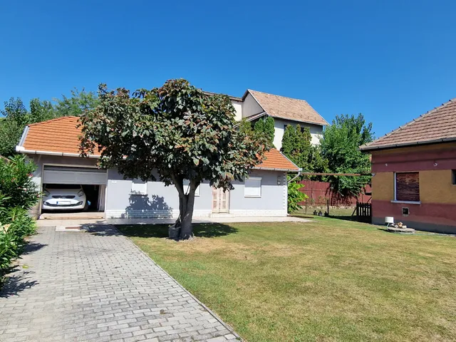 Eladó ház Budapest XXI. kerület, Királyerdő 150 nm