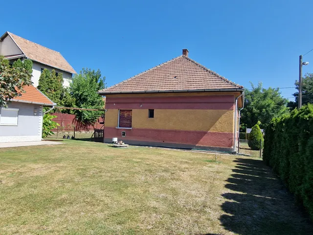 Eladó ház Budapest XXI. kerület, Királyerdő 150 nm