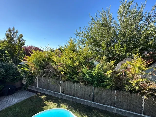 Eladó lakás Halásztelek 138 nm