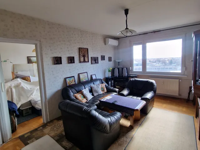 Eladó lakás Budapest XXI. kerület, Szabótelep, Ady 64 nm