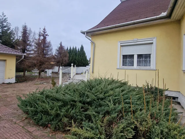 Eladó ház Budapest XXI. kerület, Csepel Kertváros 250 nm