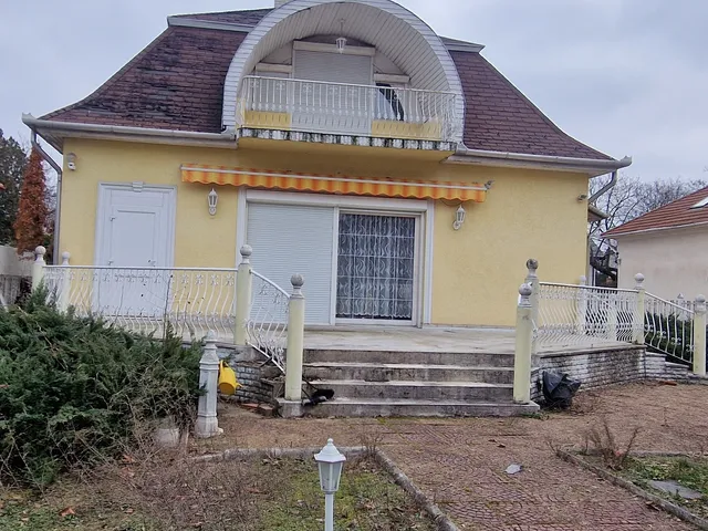 Eladó ház Budapest XXI. kerület, Csepel Kertváros 250 nm