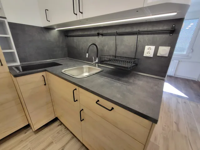 Eladó lakás Budapest XXI. kerület, Szabótelep, Ady  36 nm