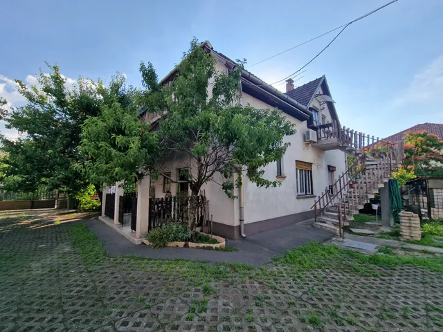 Eladó ház Budapest XXI. kerület, Erdőalja 196 nm