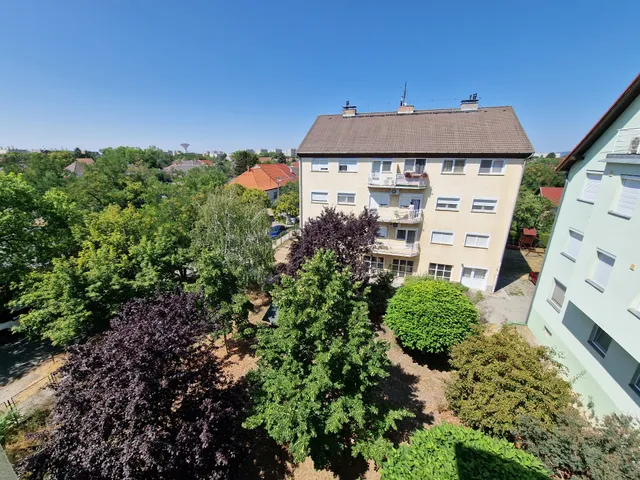 Eladó lakás Budapest XXI. kerület, Ív 80 nm