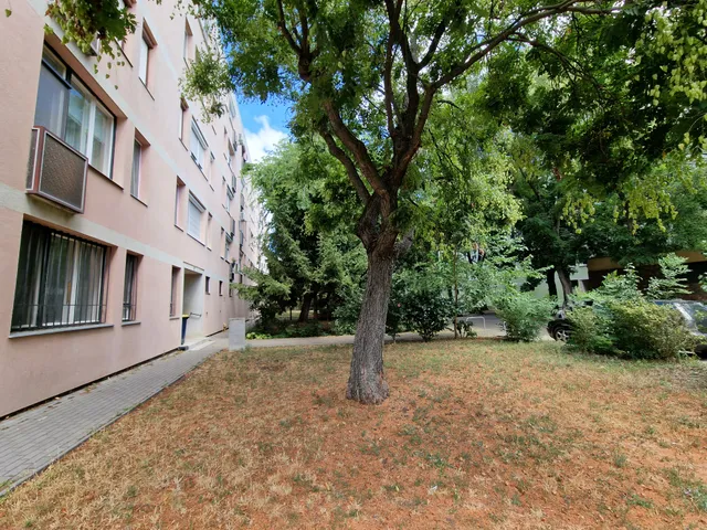 Eladó lakás Budapest XVIII. kerület, Lakatostelep, Építő 43 nm