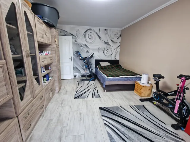 Eladó lakás Budapest XXI. kerület, Ady 35 nm