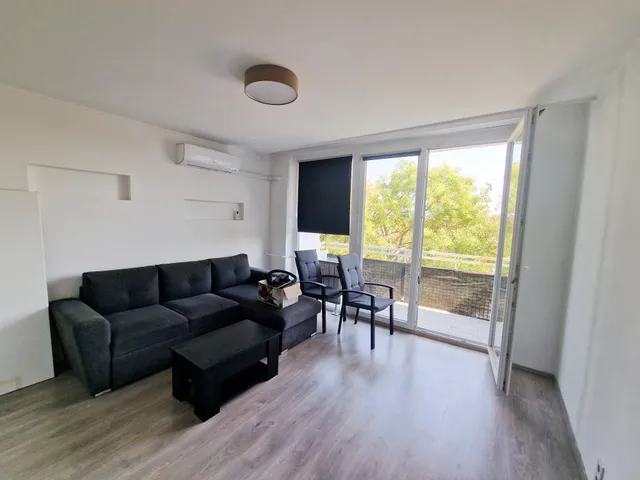 Eladó lakás Budapest XXI. kerület, Erdőalja 31 nm