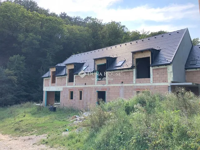 Eladó ház Szendehely 377 nm