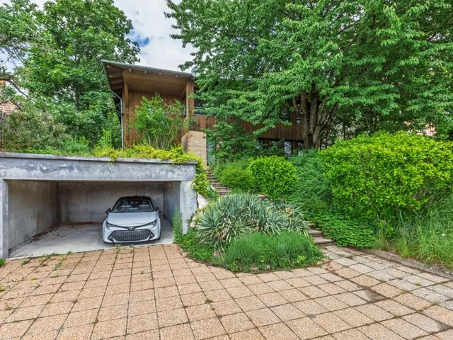 Eladó ház Pécel 299 nm