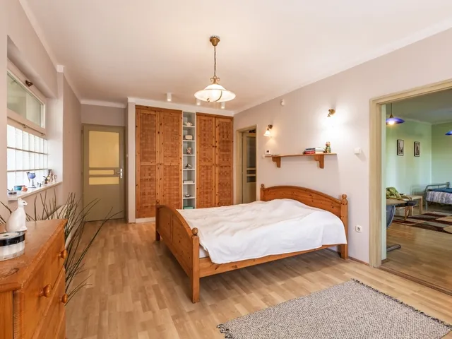 Eladó ház Pécel 299 nm