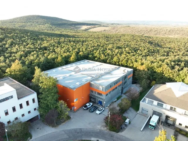 Eladó kereskedelmi és ipari ingatlan Budaörs 1450 nm