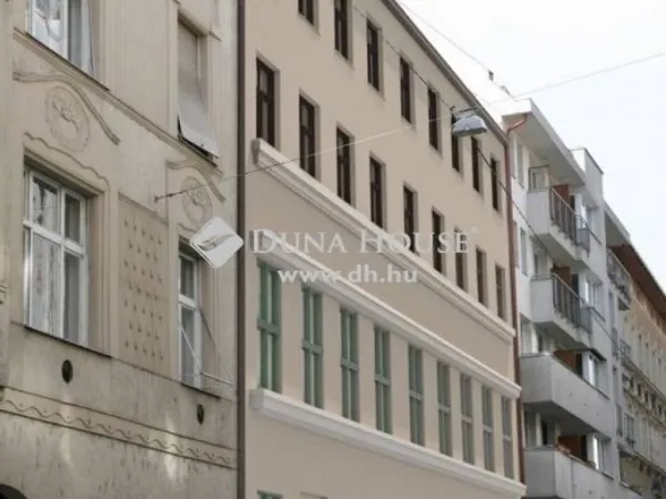 Eladó lakás Budapest VI. kerület 44 nm