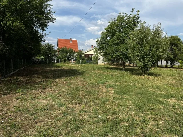 Eladó telek Budakalász 974 nm