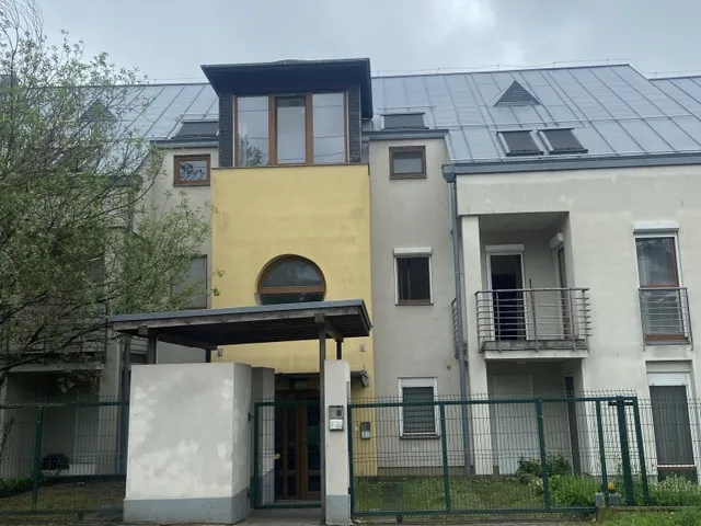 Eladó lakás Budapest XVI. kerület 64 nm