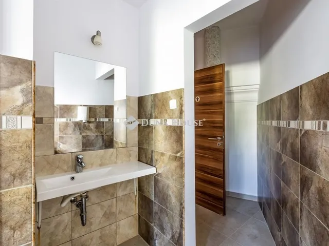 Kiadó kereskedelmi és ipari ingatlan Budapest III. kerület, Óbuda 1119 nm