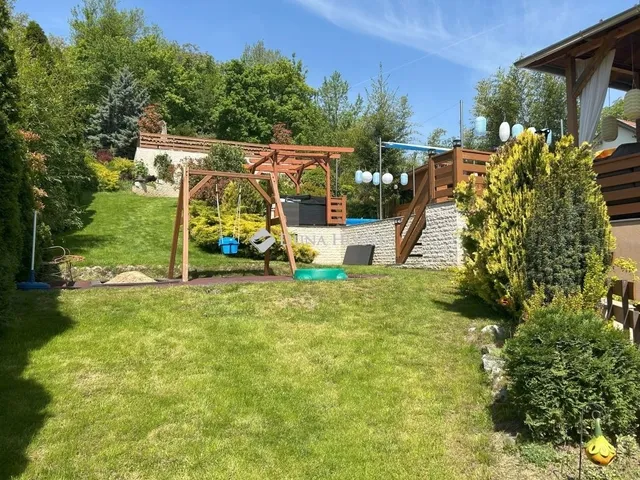 Eladó ház Pilismarót 420 nm