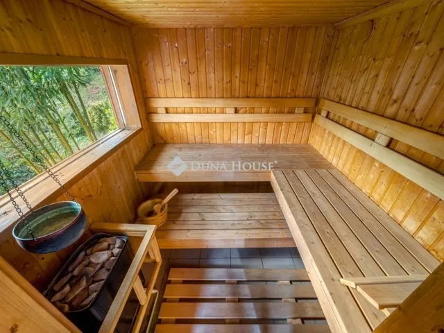 Eladó ház Pilismarót 420 nm