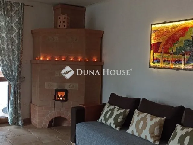 Eladó ház Pilismarót 420 nm