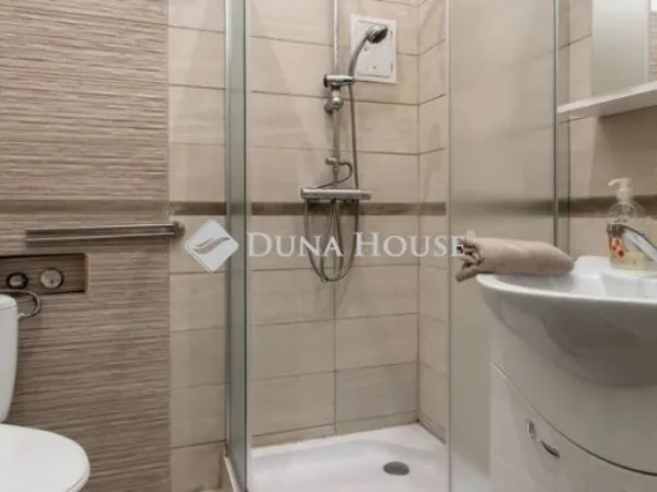 Eladó lakás Budapest VI. kerület 83 nm