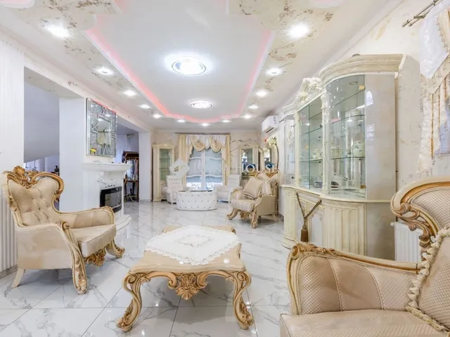 Eladó ház Budakalász 300 nm