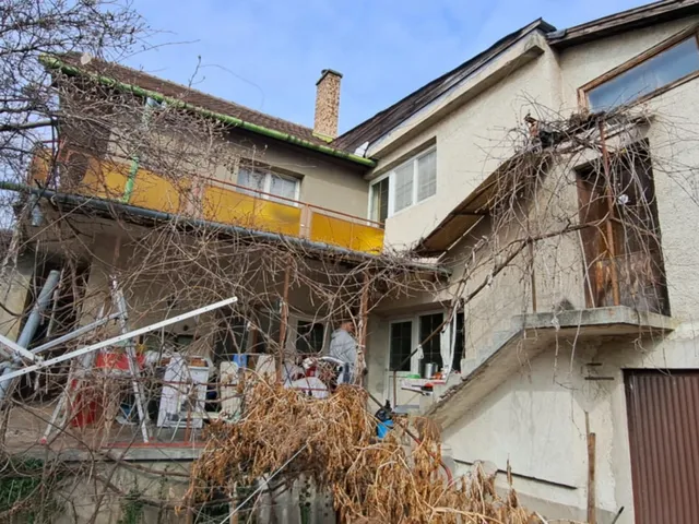 Eladó ház Vecsés, Felsőtelep 290 nm
