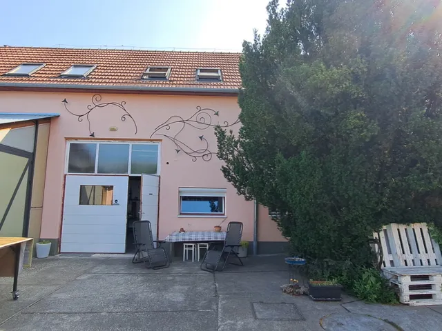 Eladó ház Üllő 254 nm