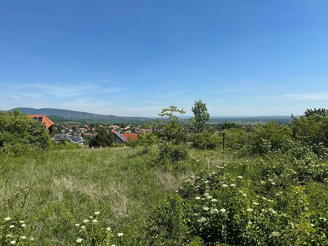 Eladó telek Pomáz 1000 nm