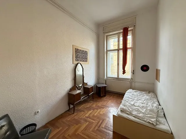 Eladó lakás Budapest VI. kerület 102 nm