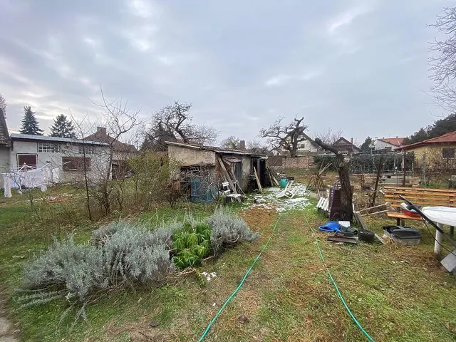 Eladó telek Budapest III. kerület, Csillaghegy 633 nm