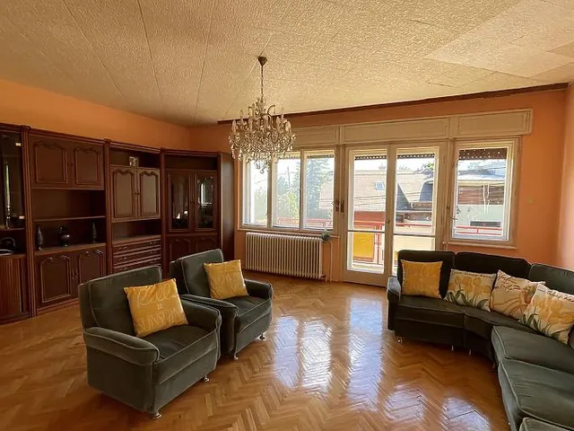 Eladó ház Budapest XII. kerület, Kútvölgy 225 nm