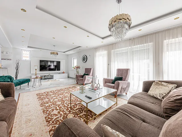 Eladó ház Budapest X. kerület, Újhegy 160 nm