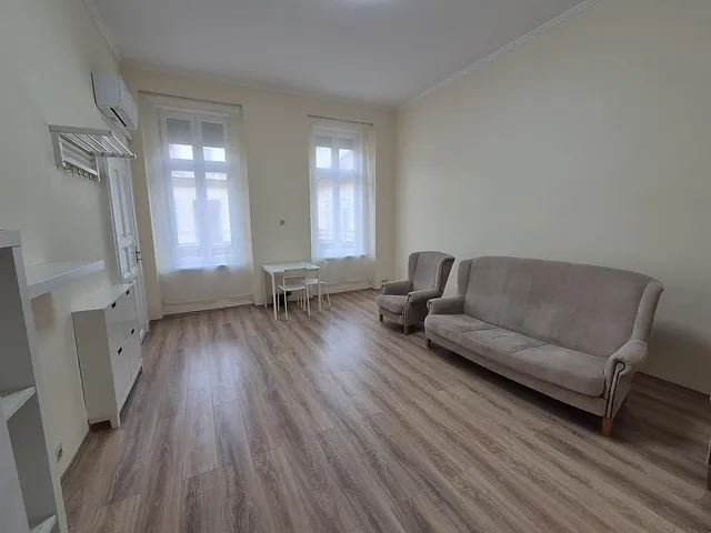 Eladó lakás Budapest VI. kerület 53 nm