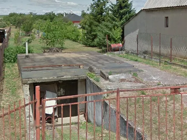 Eladó telek Vác 610 nm