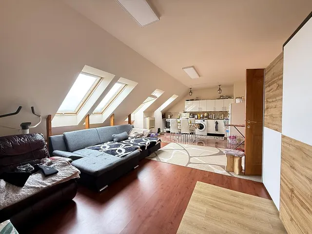 Eladó lakás Budapest IV. kerület, Káposztásmegyer 133 nm