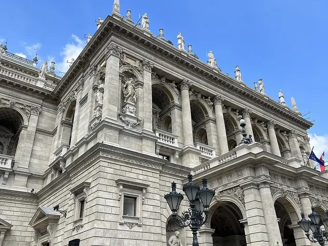 Eladó lakás Budapest VI. kerület 44 nm