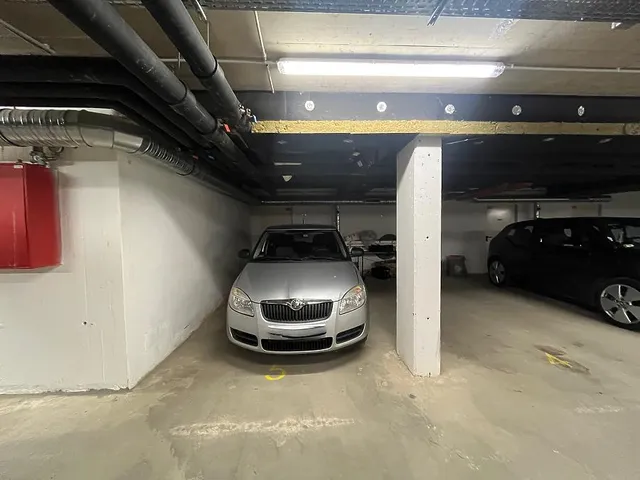 Kiadó garázs Budapest III. kerület, Csillaghegy 13 nm