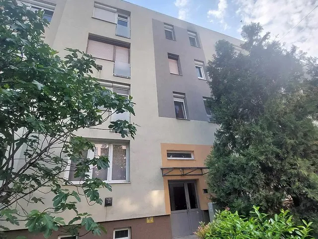 Eladó lakás Budapest XVI. kerület, Sashalom 35 nm