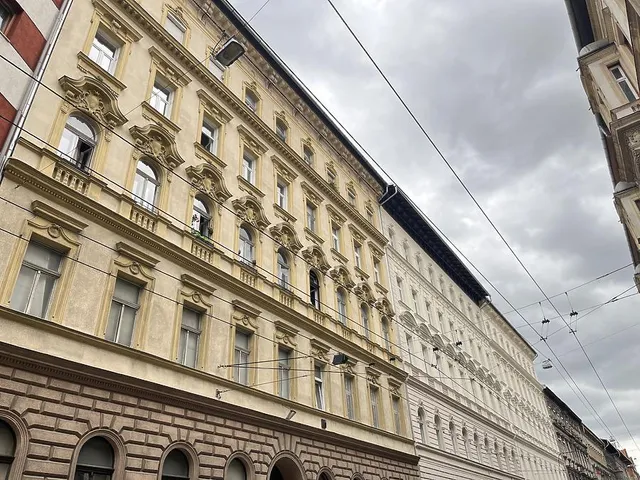 Eladó lakás Budapest VI. kerület 102 nm
