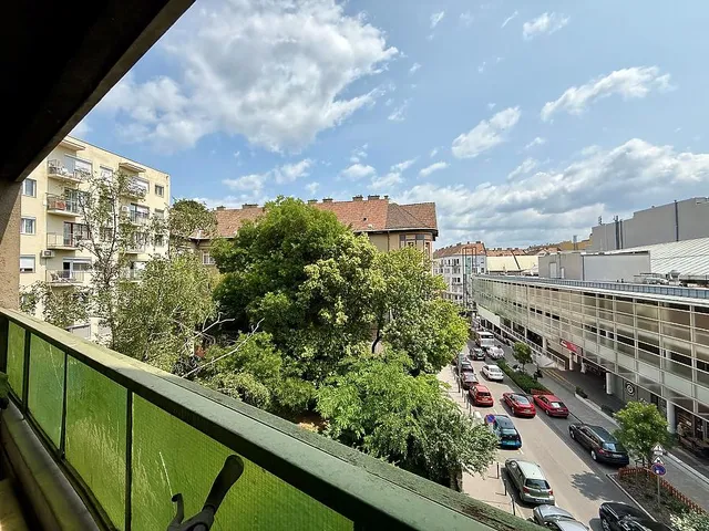 Eladó lakás Budapest II. kerület, Országút 50 nm