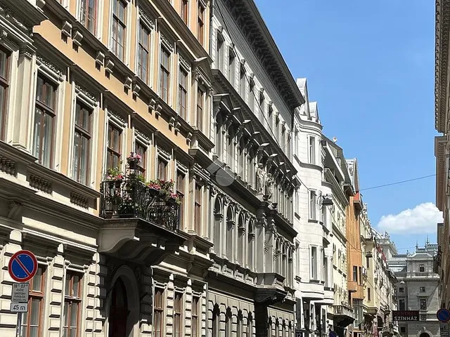 Eladó lakás Budapest VI. kerület 22 nm