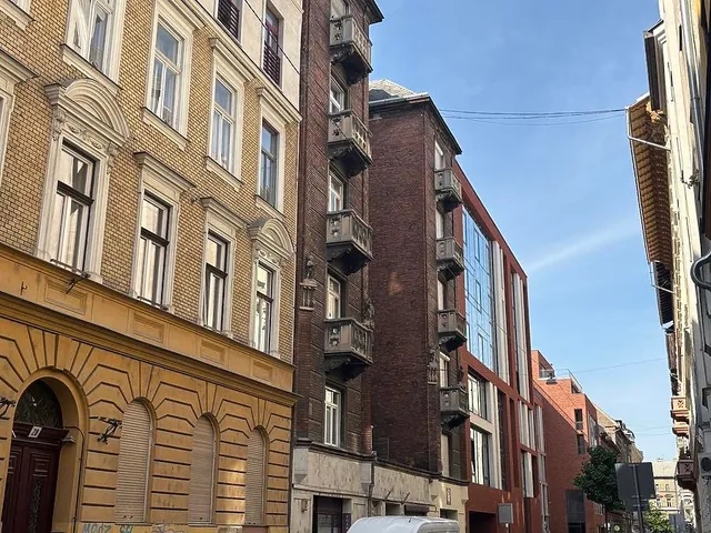 Eladó lakás Budapest VI. kerület 38 nm